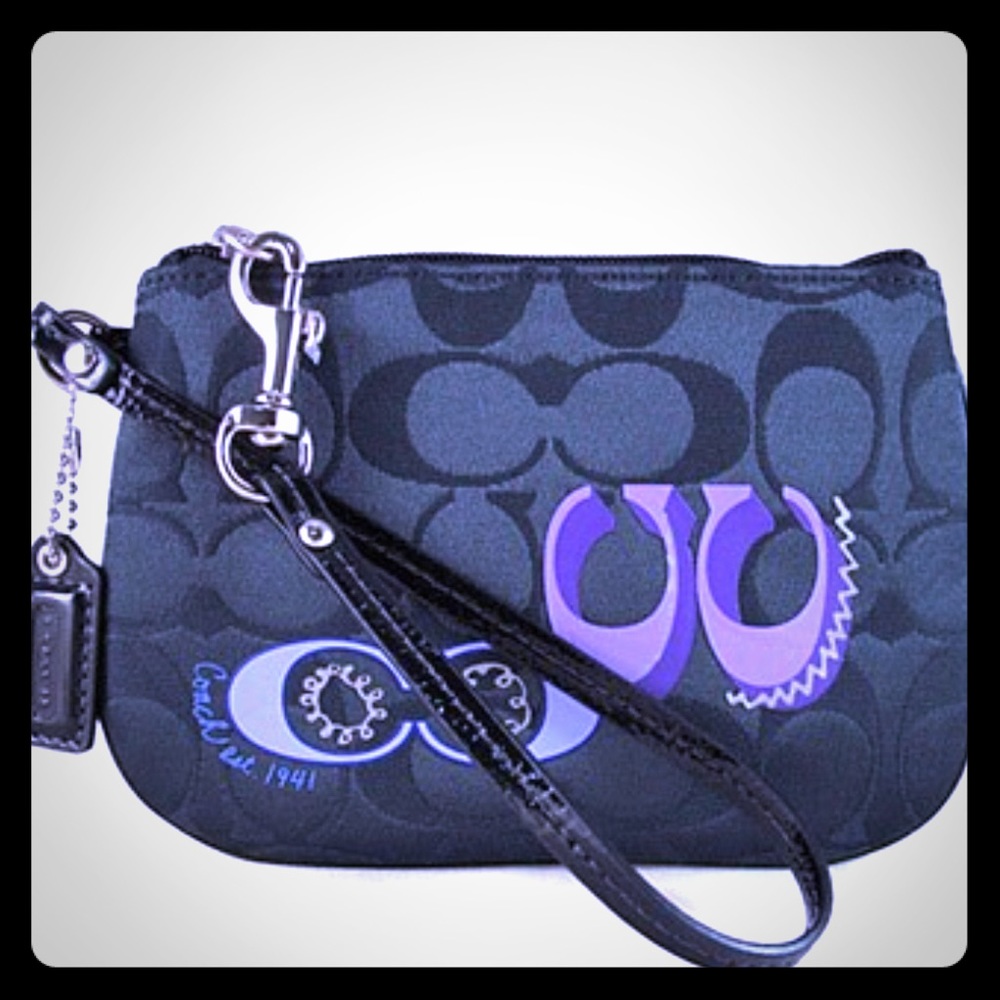 Coach Black signature applique sm wristlet #45771